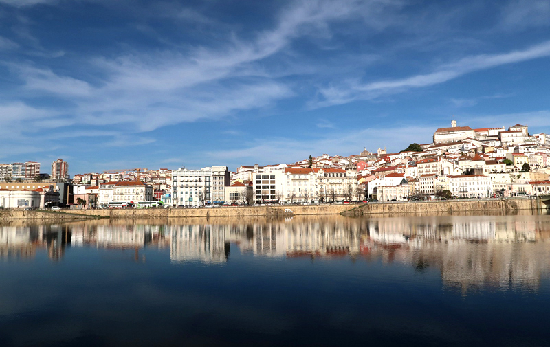 Coimbra dos fados e tradições